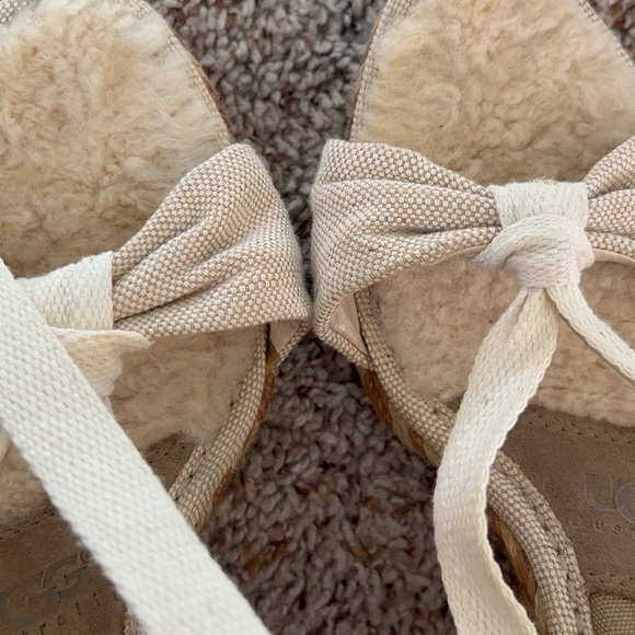 Ugg sandals size 7 - Picture 5 of 7